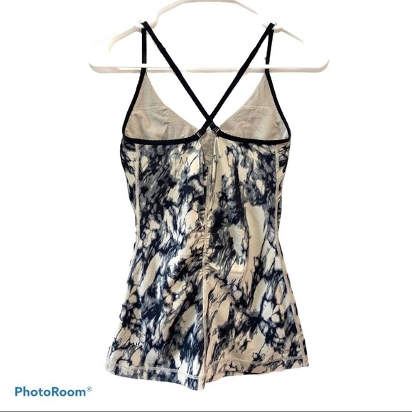 Lululemon Open Your Heart Marbled Granite Black 4 - Picture 2 of 12